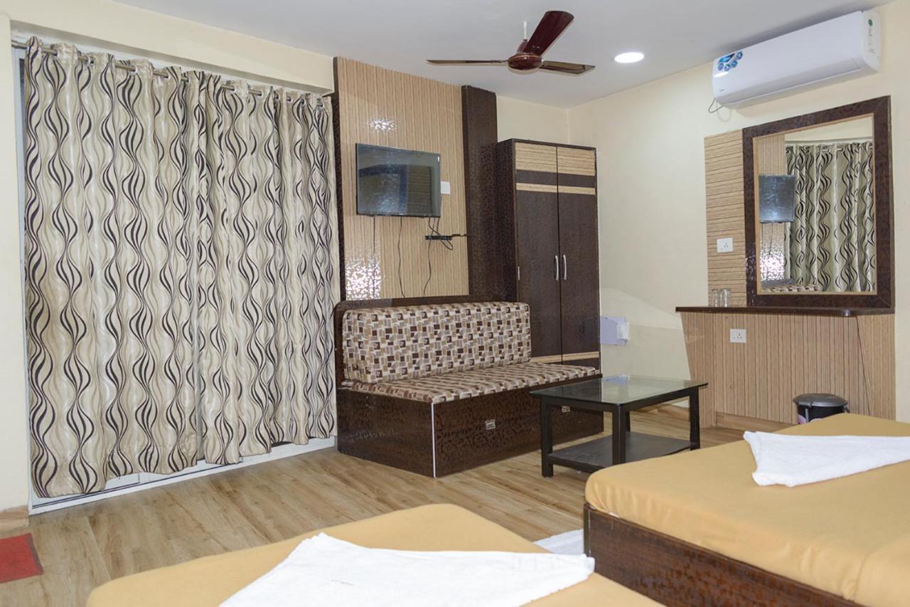 Hotel Mukesh Residency Pune Exteriör bild