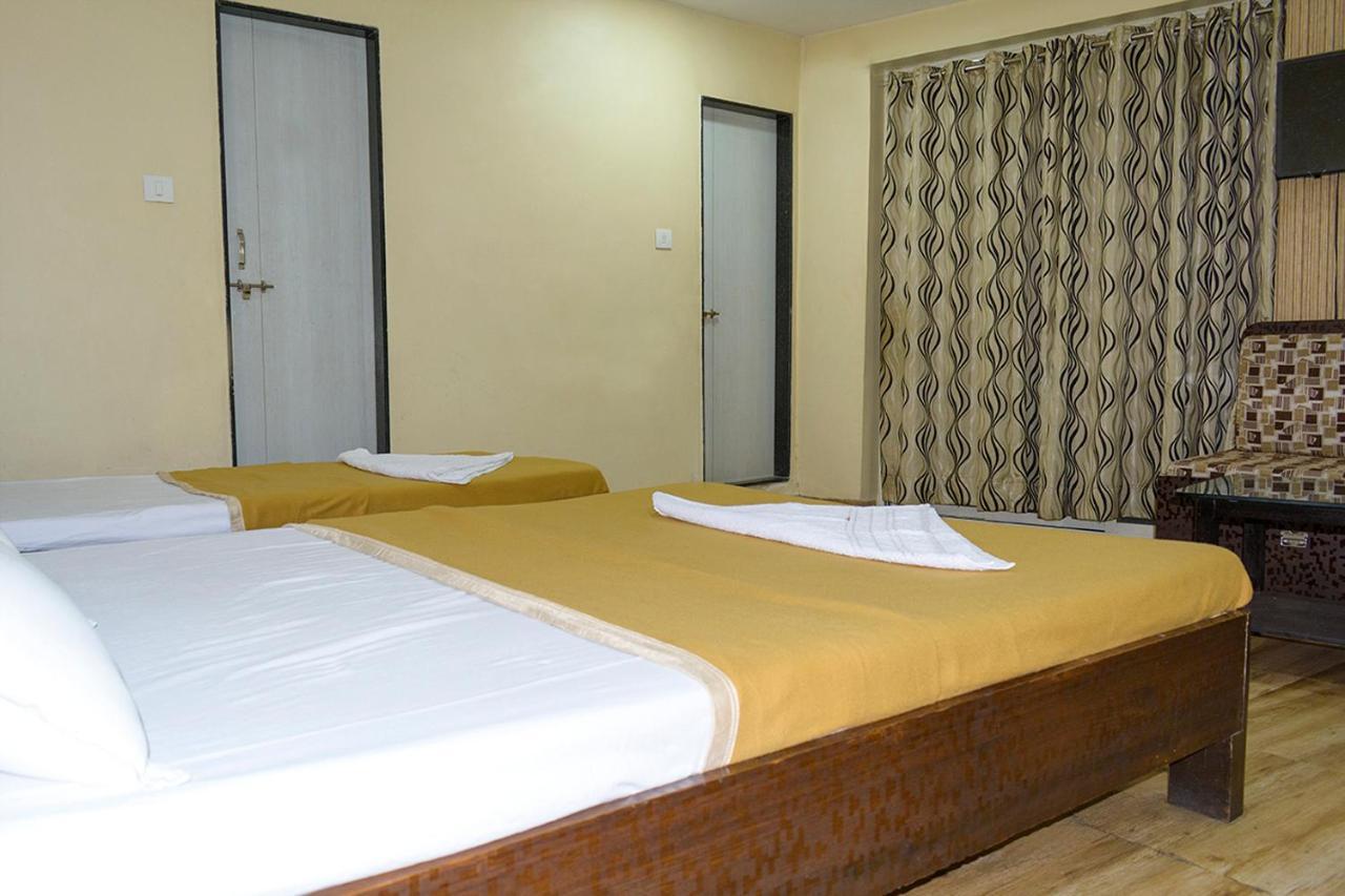 Hotel Mukesh Residency Pune Exteriör bild